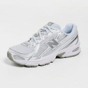 740 Sneakers