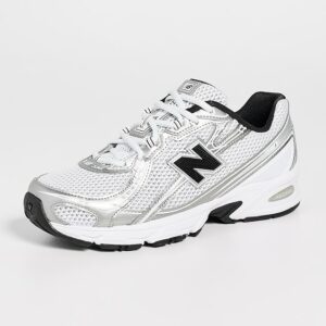 740 Sneakers