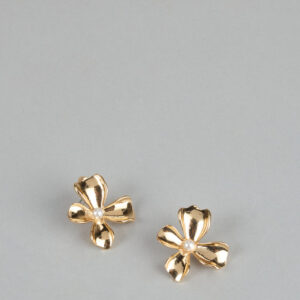 Windsor Bloom Bold Pearl Flower Stud Earrings