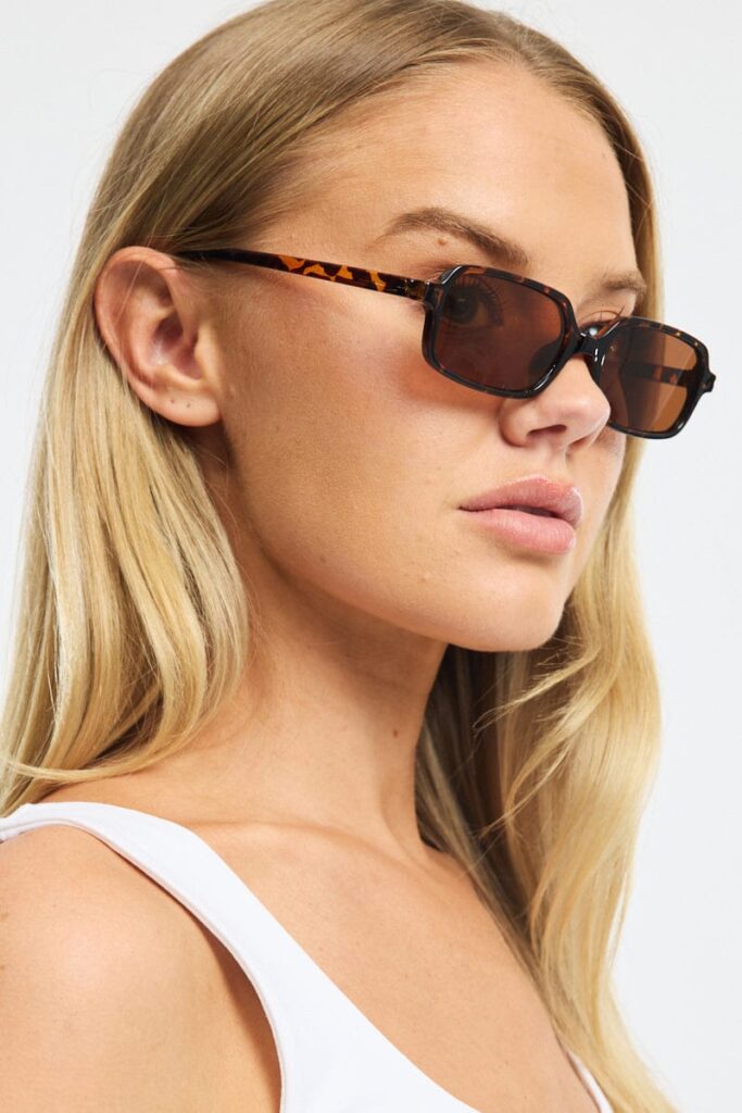 Ally Fashion Brown Animal-Print Fashion Sunglasses – Women's Fashion Accessory Brown Animal Print Fashion Sunglasses