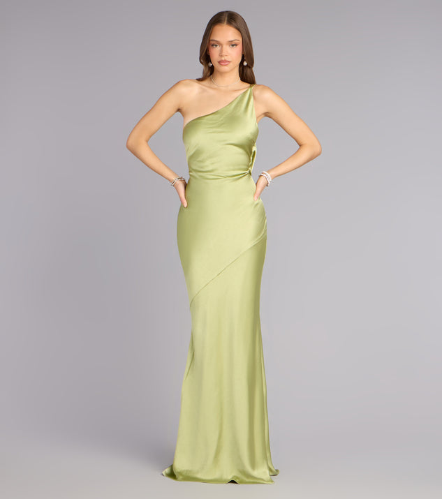 Windsor Brynlee Satin Open Back Formal Dress