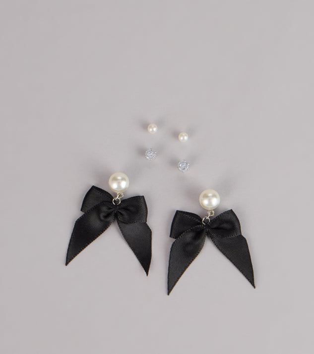 Windsor Charmed Details Pearl Bow Stud Earrings Set