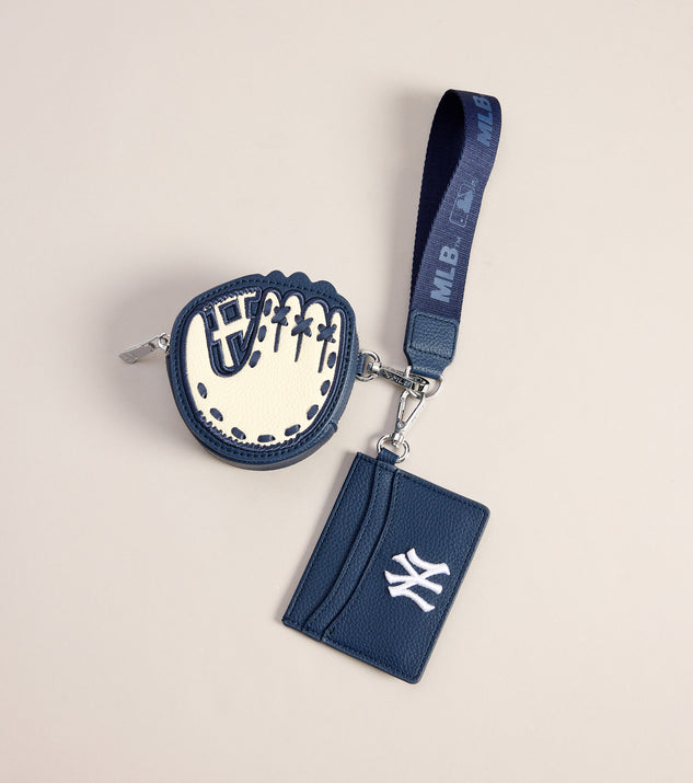 Windsor City Chic NY Yankees Wristlet Wallet