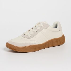 Contest Perforated Sneakers