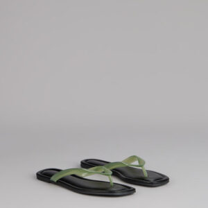Windsor Easy Goes With Everything Thong Sandals Easy Goes With Everything Thong Sandals