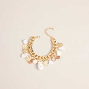 Windsor Extra Chic Pearl Charm Bracelet Extra Chic Pearl Charm Bracelet