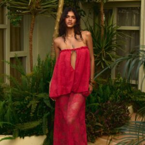 PrettyLittleThing Fuchsia Bandeau Lace Extreme Puffball Maxi Dress Fuchsia Bandeau Lace Extreme Puffball Maxi Dress