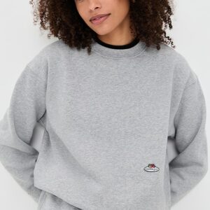 HOMMEGIRLS Homme Girls x Fruit of the Loom Crewneck Sweatshirt Homme Girls x Fruit of the Loom Crewneck Sweatshirt