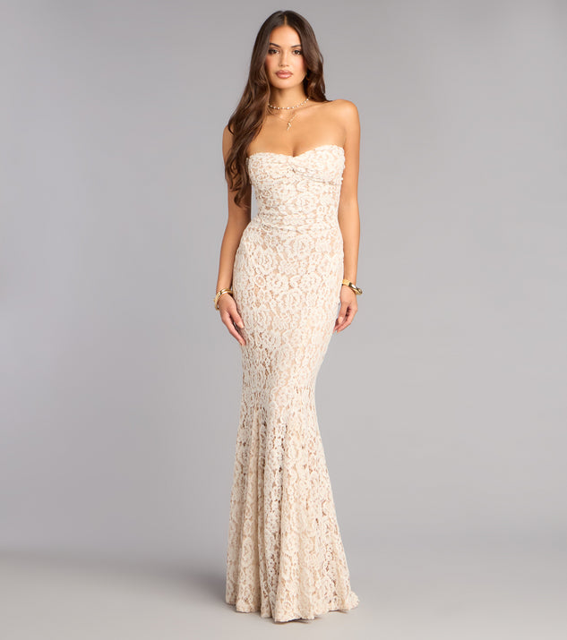 Windsor Isabelle Lace Sweetheart Mermaid Formal Dress
