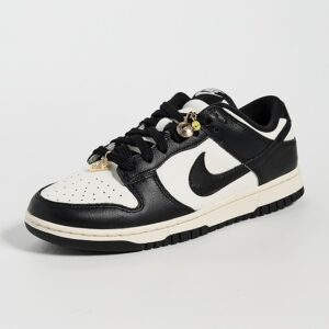 Nike Nike Dunk Low Sneakers