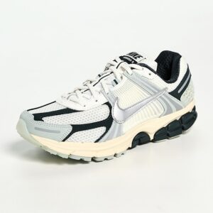 Nike Nike Zoom Vomero 5 Sneakers Nike Zoom Vomero 5 Sneakers