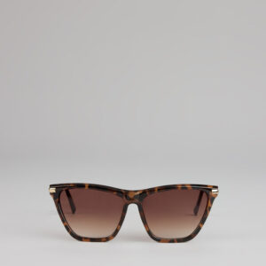 Windsor Off Duty Attitude Cat Eye Sunglasses Off Duty Attitude Cat Eye Sunglasses