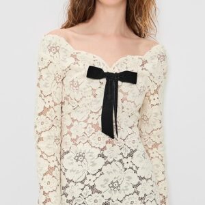 Retrofête Perdita Lace Dress
