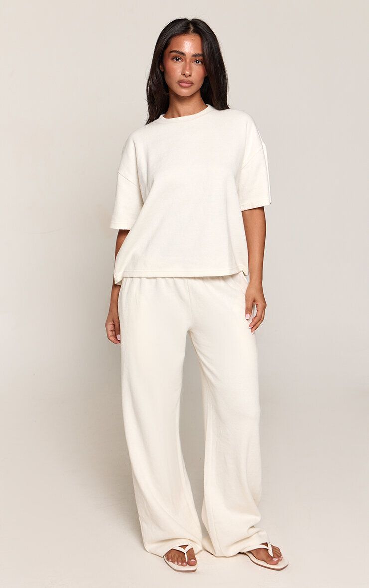 PrettyLittleThing Petite Cream Soft Touch Wide Leg Joggers Co-ord