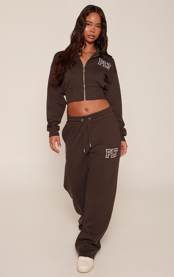 PrettyLittleThing Chocolate PLT Cropped Funnel Neck Zip Up Jacket - Image 3