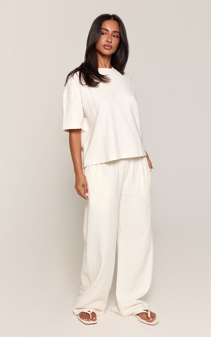 PrettyLittleThing Petite Cream Soft Touch Wide Leg Joggers Co-ord - Image 2