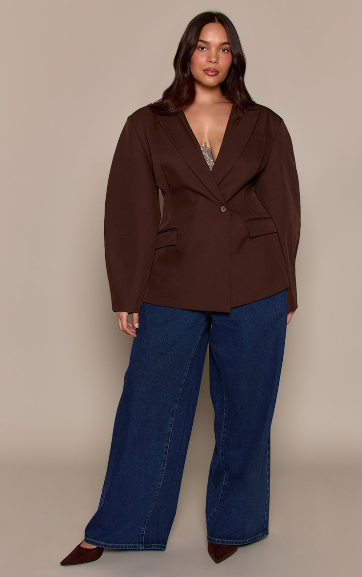 PrettyLittleThing Plus Chocolate Asymmetric Detail Cocoon Sleeve Blazer - Image 3