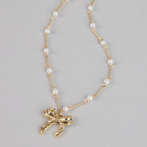 Sweet Pearl Bow Necklace