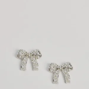 Windsor Sweetly Chic Faux Pearl Bow Stud Earrings Sweetly Chic Faux Pearl Bow Stud Earrings