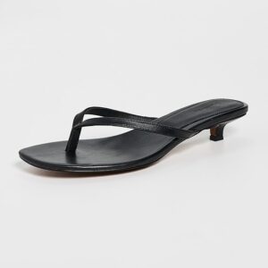 The Chiara Kitten Heel Thong Sandal in Leather