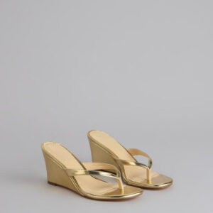 Windsor Weekend Glow Up Thong Wedge Heels Weekend Glow Up Thong Wedge Heels