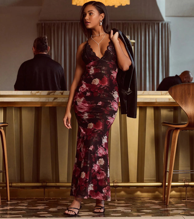 Windsor Whimsical Blooms Sleeveless Floral Maxi Dress