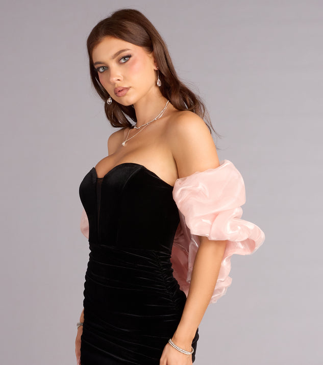 Windsor Anne Velvet Dress With Floral Shawl - Image 3