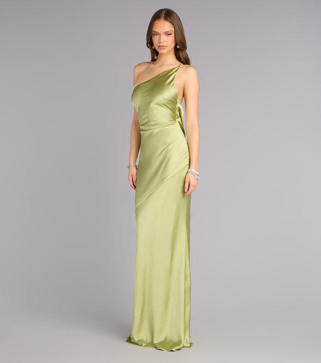 Windsor Brynlee Satin Open Back Formal Dress - Image 3