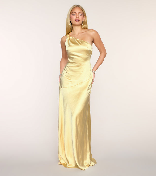 Windsor Chelsea Satin Open Back Formal Dress - Image 3