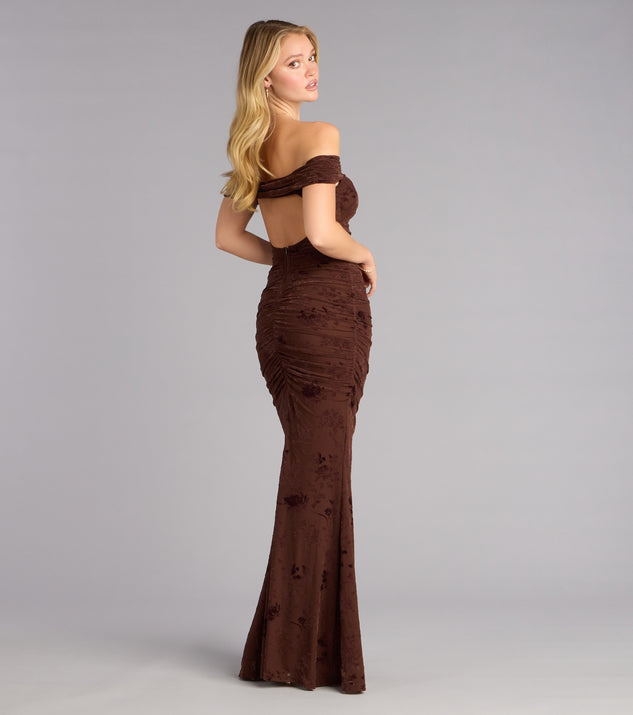 Windsor Kourt Flocked Velvet Mermaid Formal Dress - Image 2