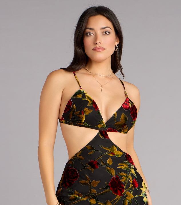 Windsor Milana Velvet Open Back Mermaid Formal Dress - Image 3