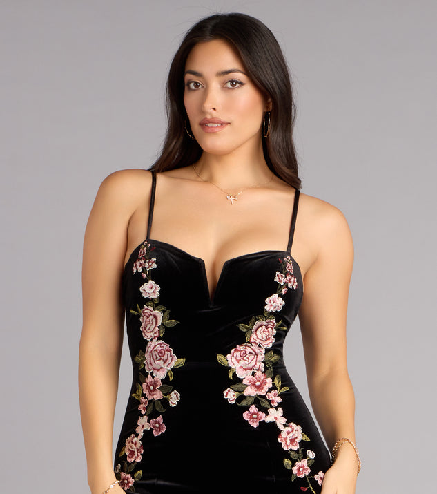 Windsor Mira Velvet Floral Appliqué Formal Dress - Image 3