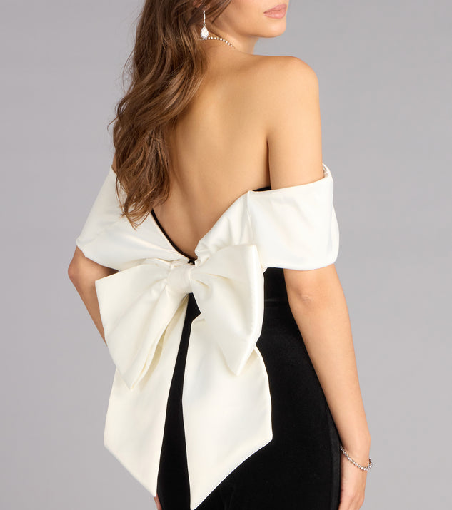Windsor Polished Luxe Bow-Back Velvet Jumpsuit - Image 3