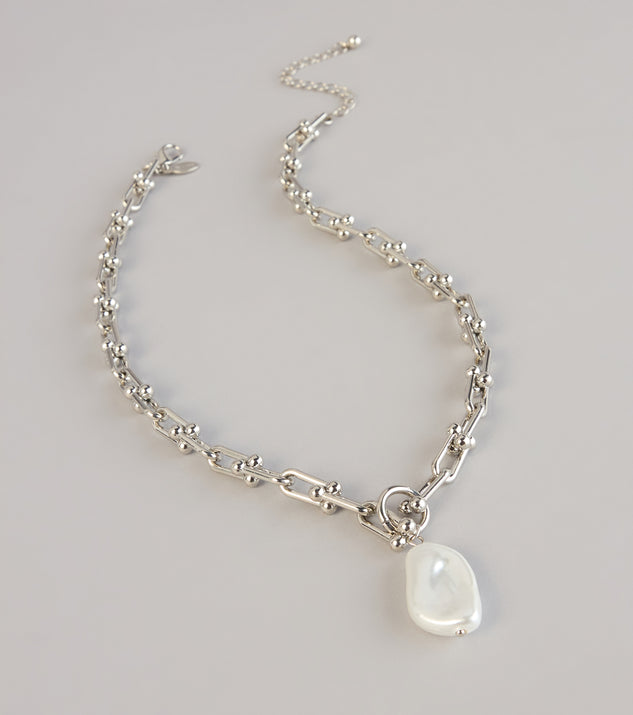 Windsor Soft Glam Statement Pearl Charm Chain Necklace - Image 3