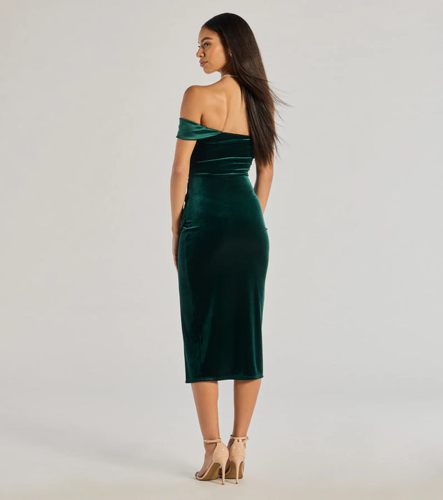 Windsor Totally Luxe Velvet Off-The-Shoulder Midi Dress - Image 2