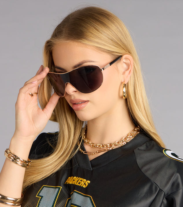 Windsor Wave Frame Oversized Shield Sunglasses - Image 3